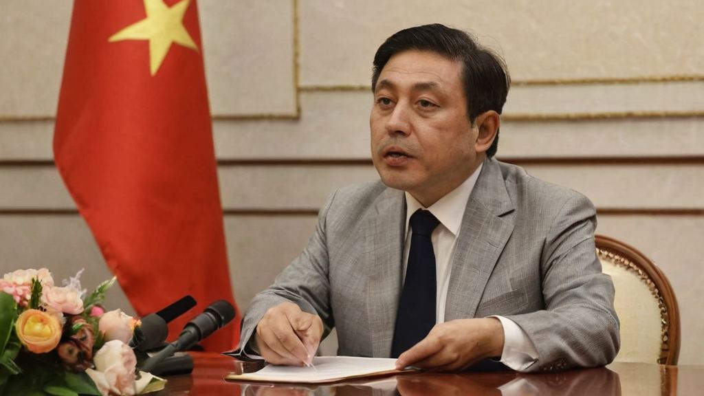 娱乐吃瓜酱单词软件下载引发明星回应真假难辨争议