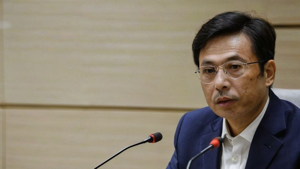 外卖楼吃瓜群众偶遇明星疑似阴阳合同引发真相猜测